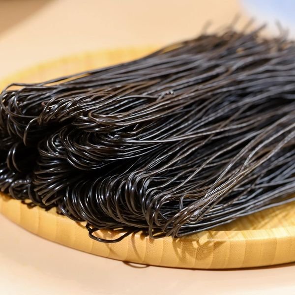 Winter Brand Direct Factory Sichuan Cold Food 200g Bag of Dried Fern Root Powder Vermicelli No Additives New Arrival